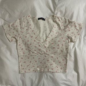 Brandy Melville Amara top